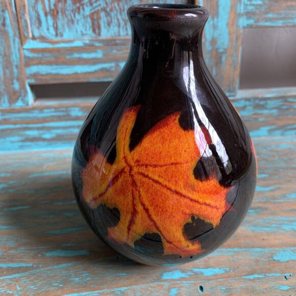 Poole England Pottery Vase 5” Dark Brown Forest Flame Orange Leaves Hand Painted - Picture 2 of 6